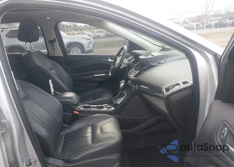 2013 Ford Escape Titanium из США, поврежденный, VIN 1FMCU0J96DUA19547